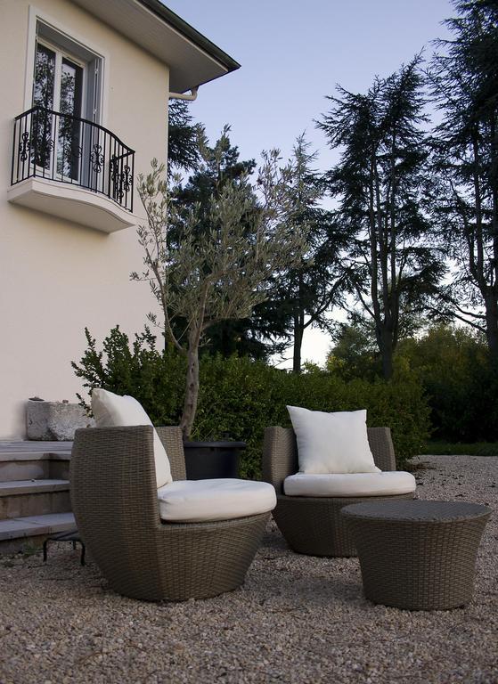 La Maison De Roussille Bed & Breakfast Francheville  Екстериор снимка