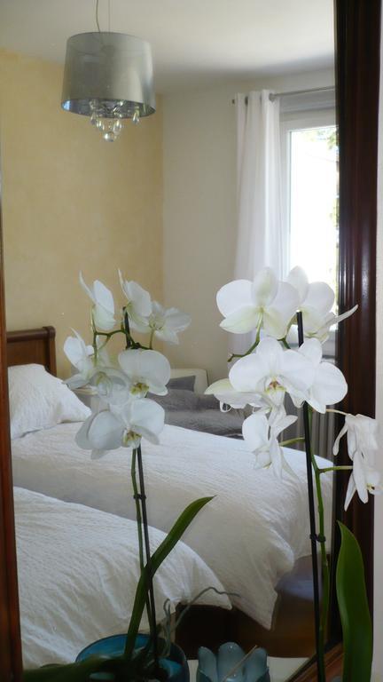 La Maison De Roussille Bed & Breakfast Francheville  Стая снимка
